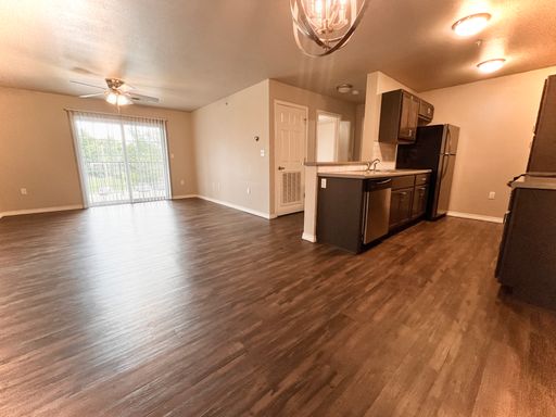 Come Live at Markland Wiles - All Utilities Included except Electric! – photo 1