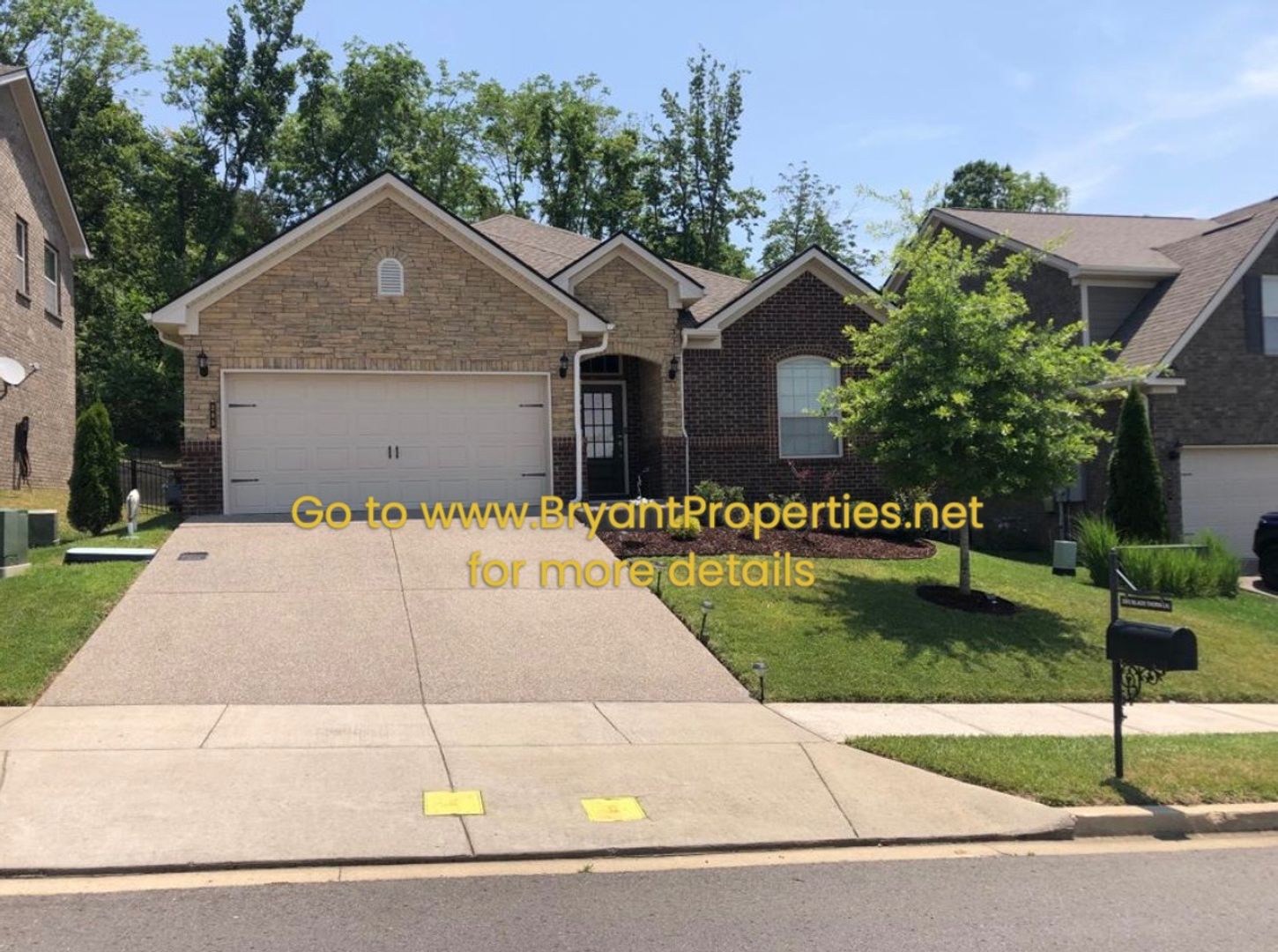 Gallatin House: 285 Black Thorn Lane