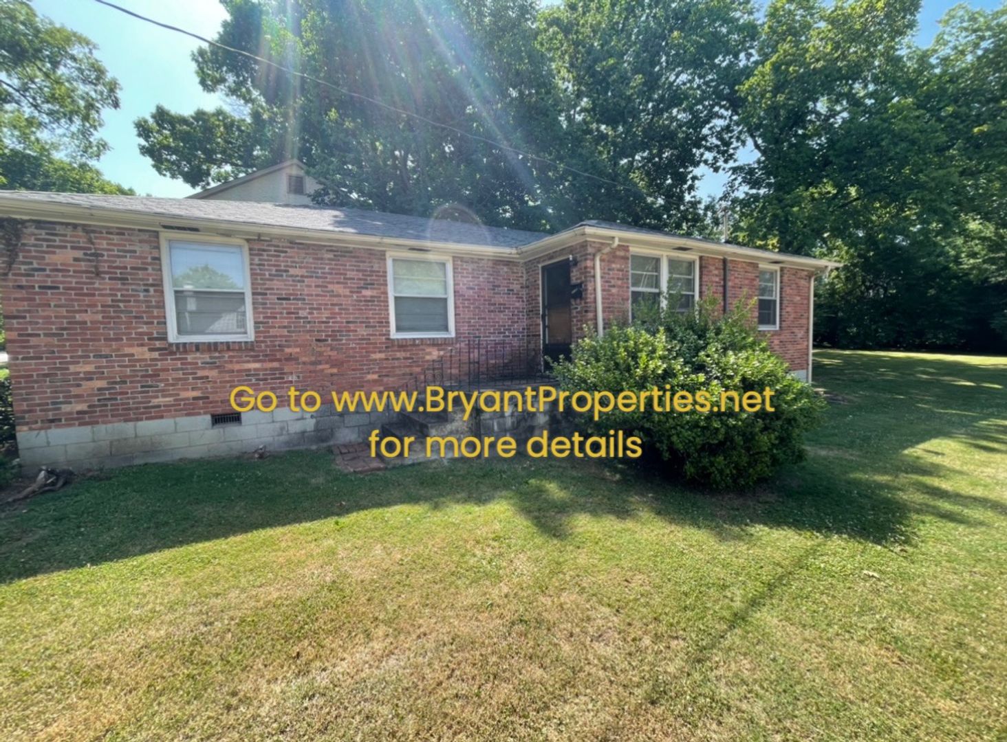 Nashville Apartment: 1915-B Sweetbriar Ave