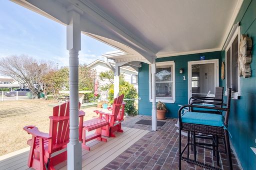 (K172) 113 S. 4th Avenue Room 2 Kure Beach, NC 28449