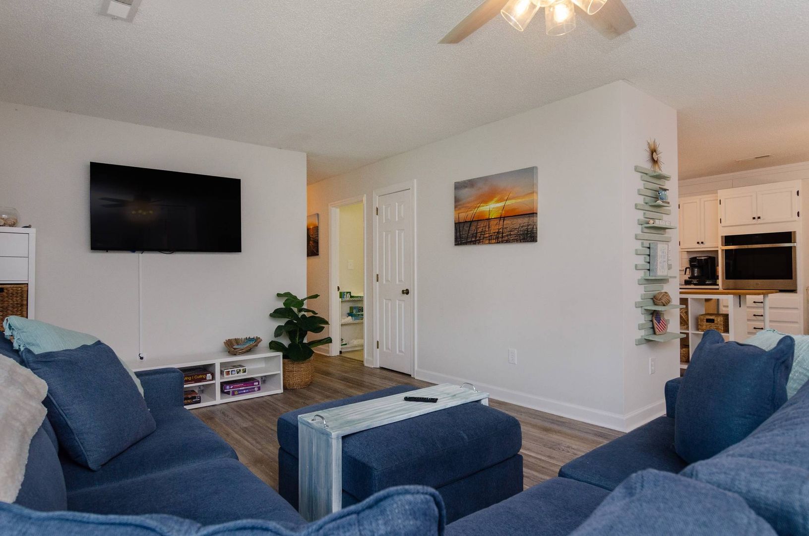Carolina Beach House: 700 Charlotte Avenue