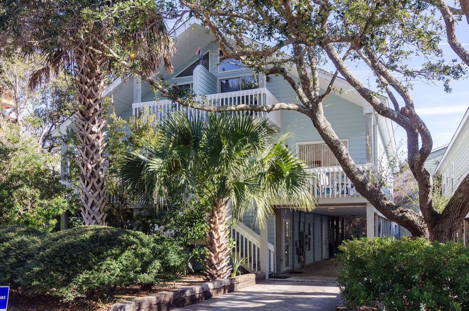 Kure Beach House: 703 S Third Ave Ext