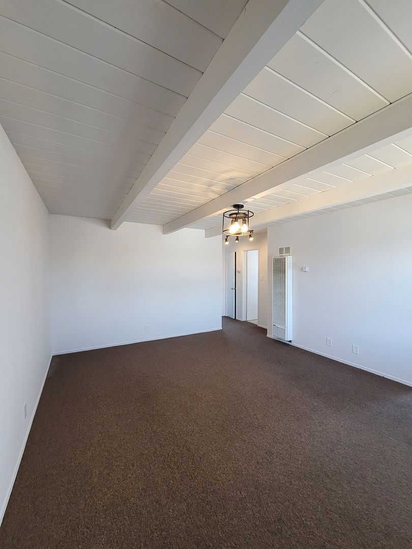 Richmond Apartment: 417 S 25th Street