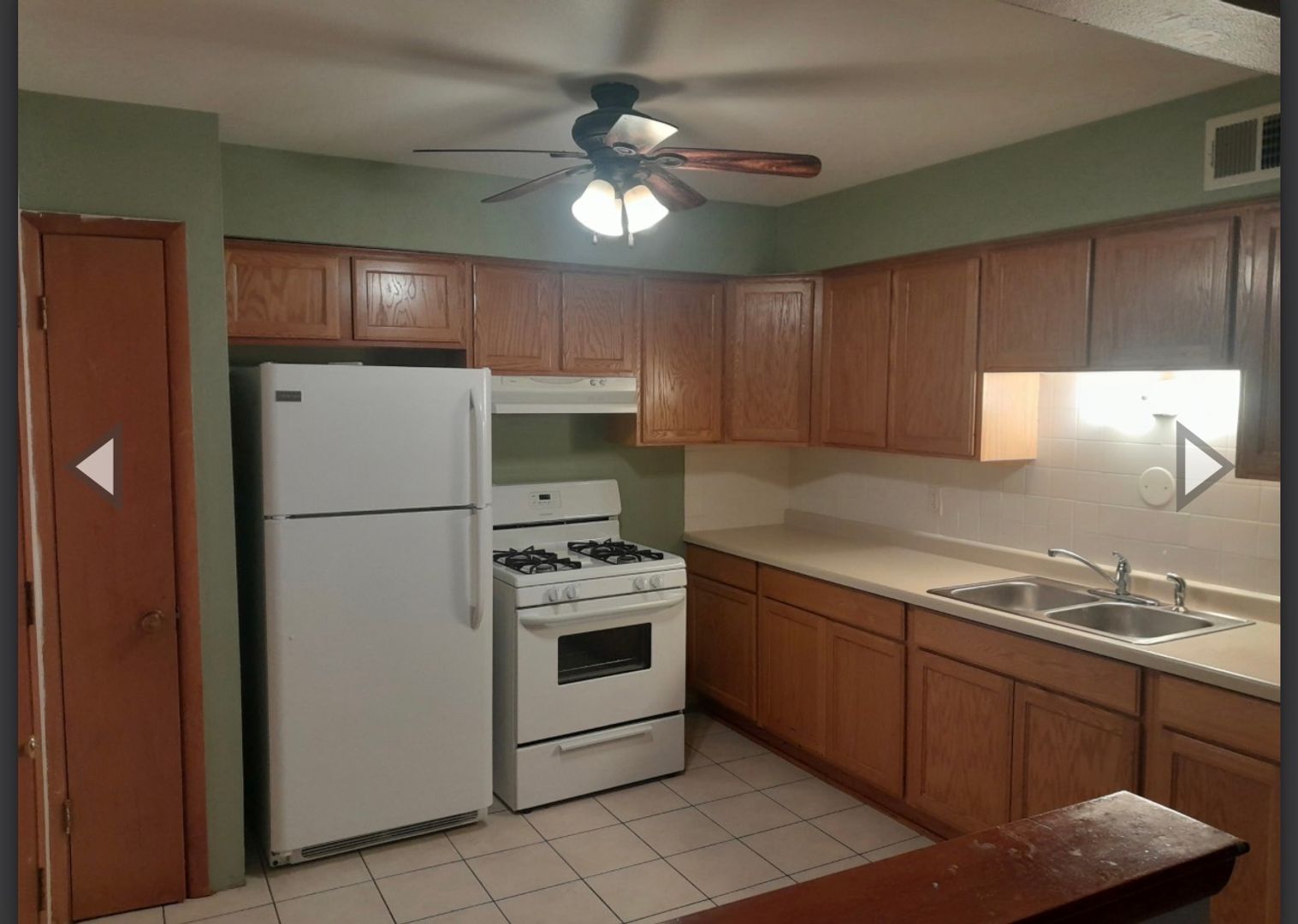 Cudahy Apartment: 3019 E. Adams Avenue - Apt#8