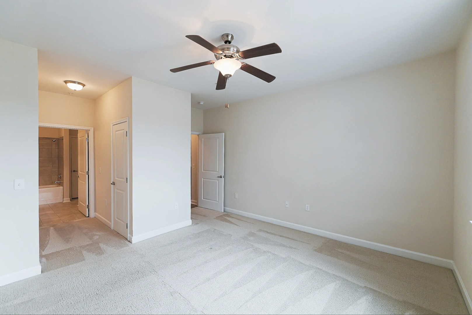 Winston-Salem Apartment: 1315 Creekshire Way