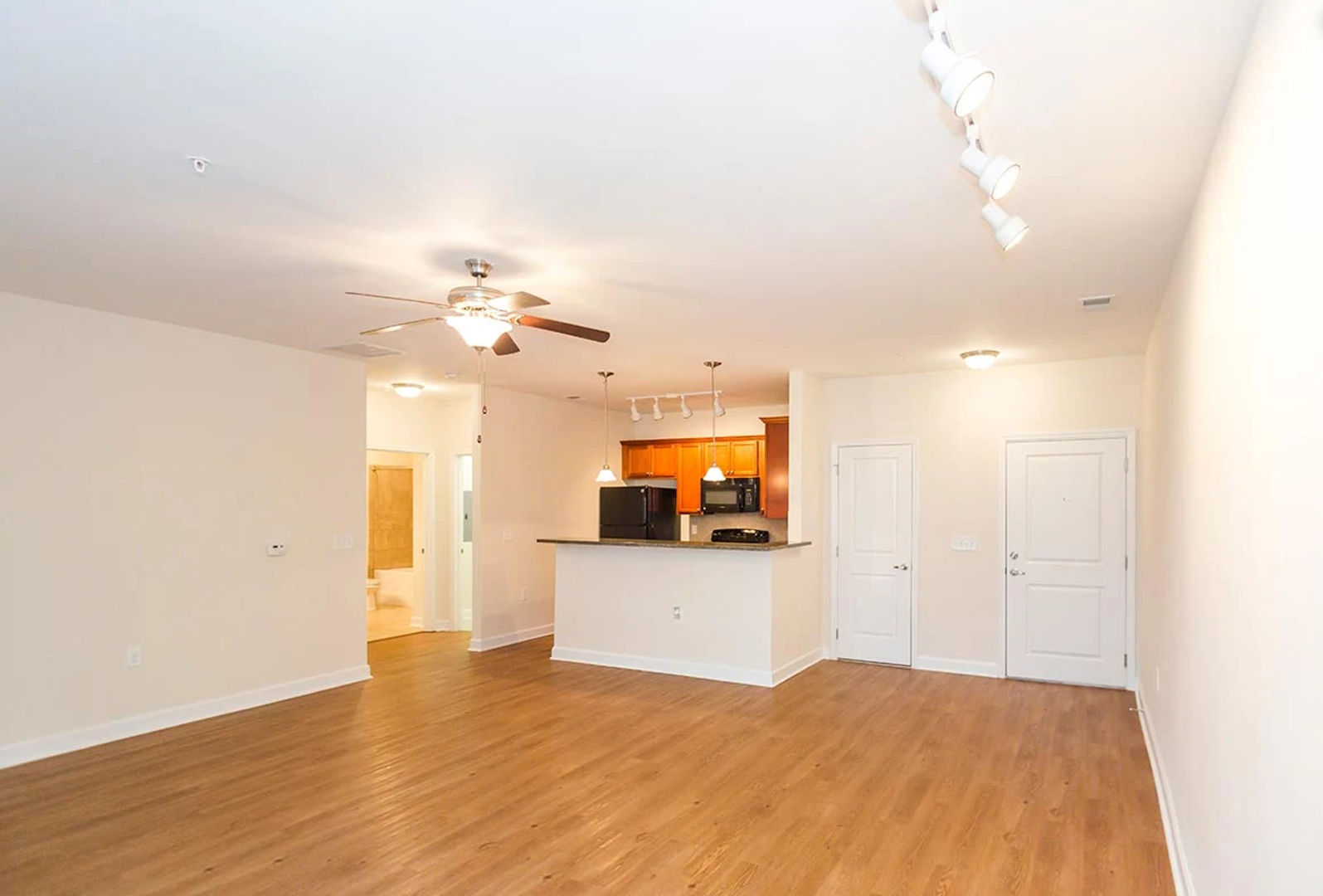 Winston-Salem Apartment: 1315 Creekshire Way