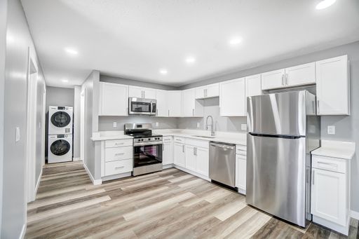 1-Bedroom, 1-Bath – photo 1