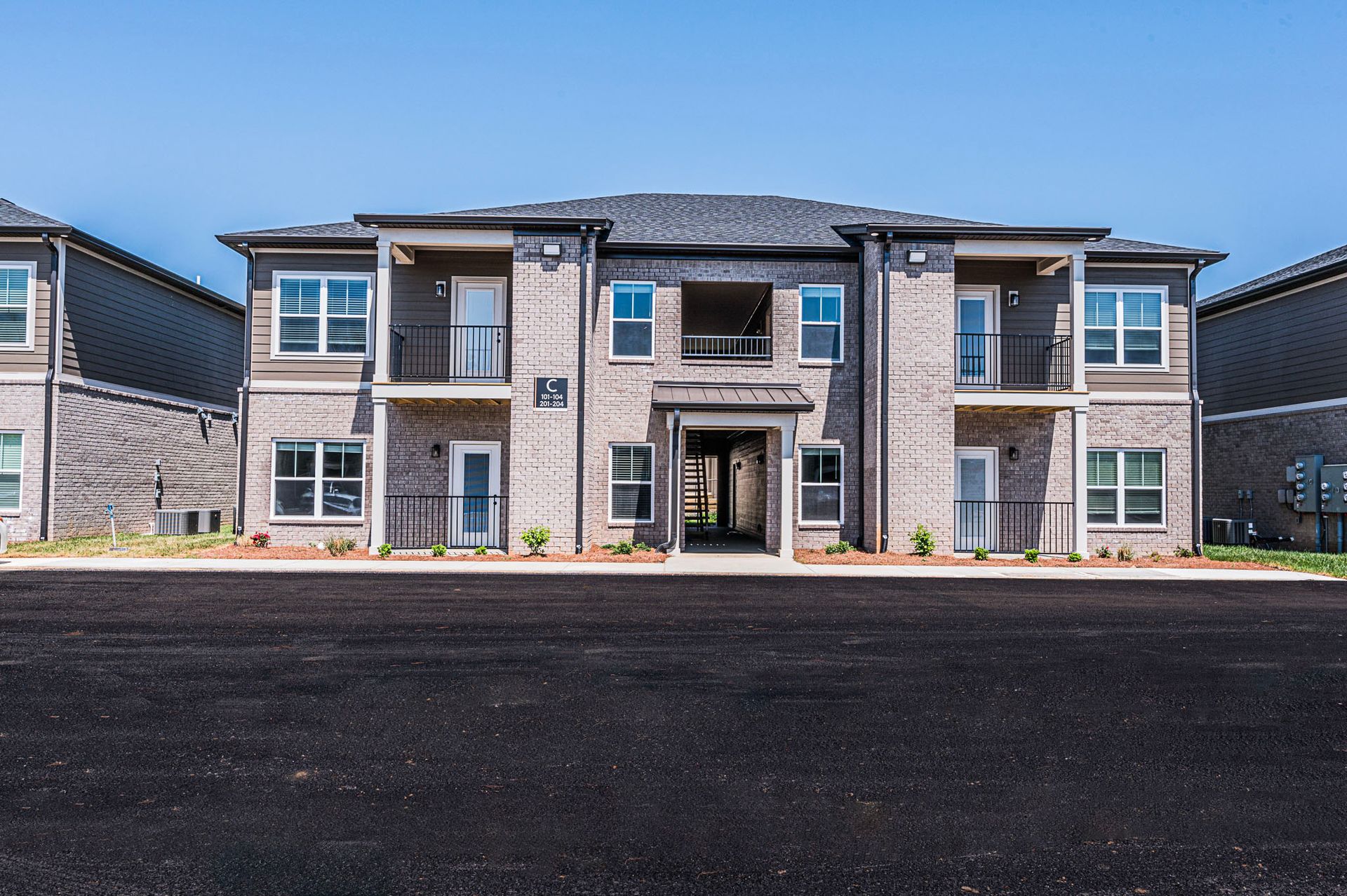 Franklin Apartment: 813 W. Madison St