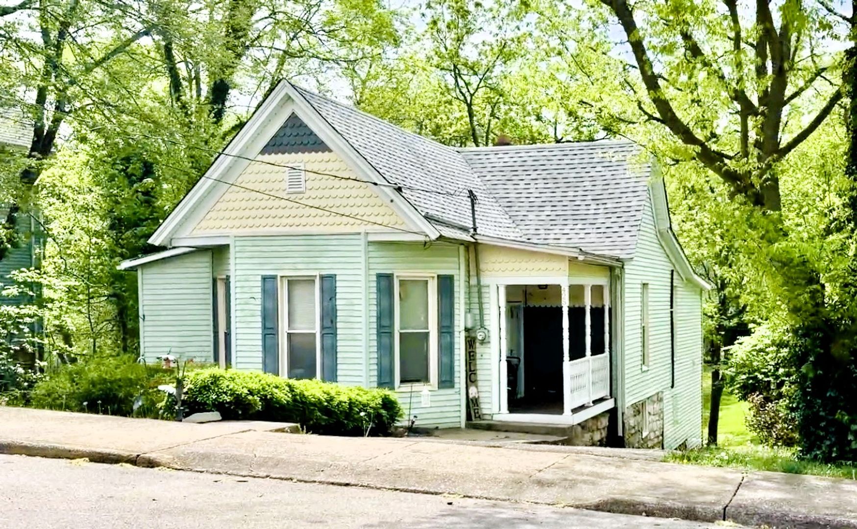 Corydon House: 425 Walnut Street