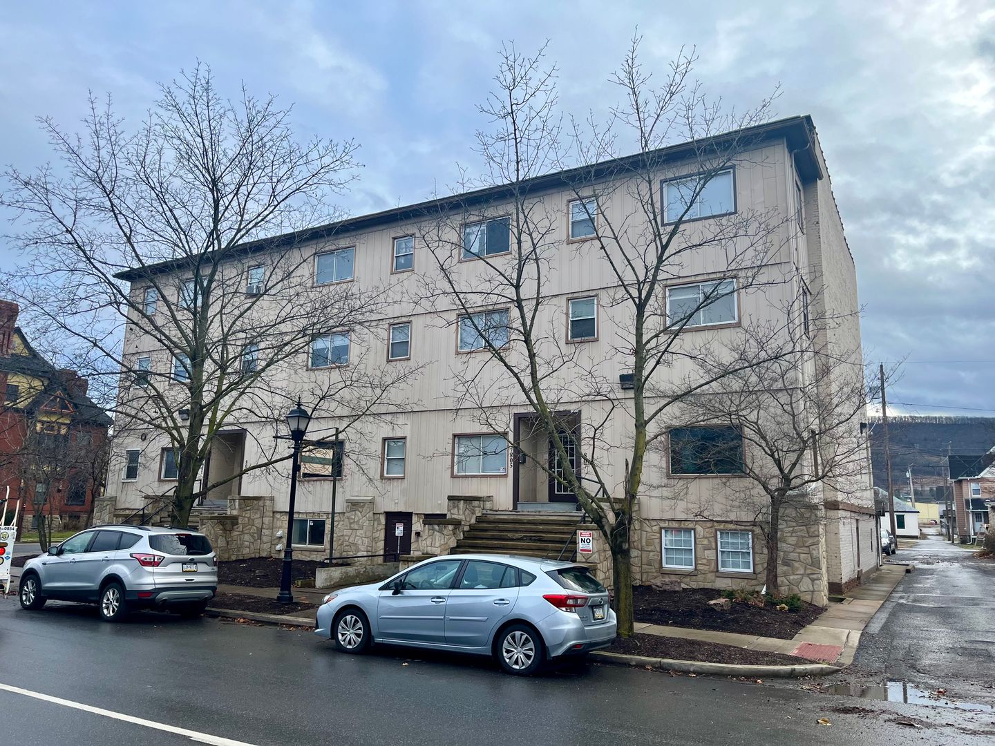 Williamsport Apartment: 801 W. 3rd Street