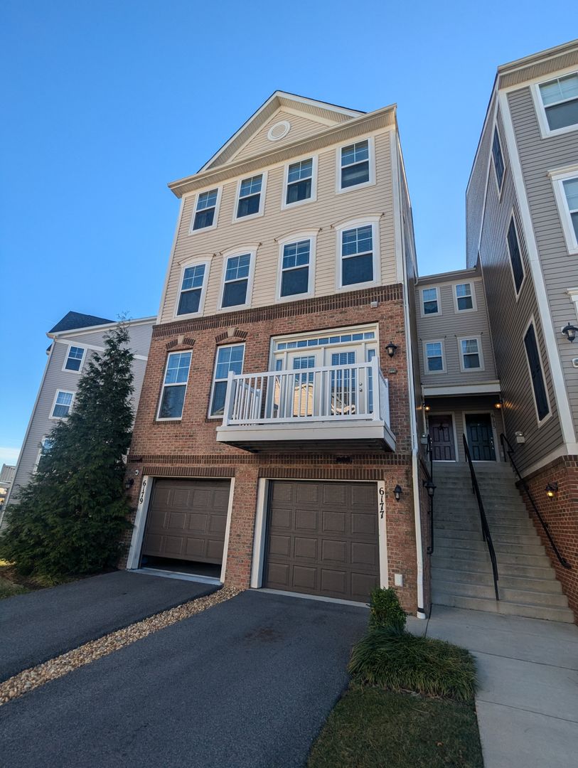 Frederick Townhome: 6177 Murray Terrace
