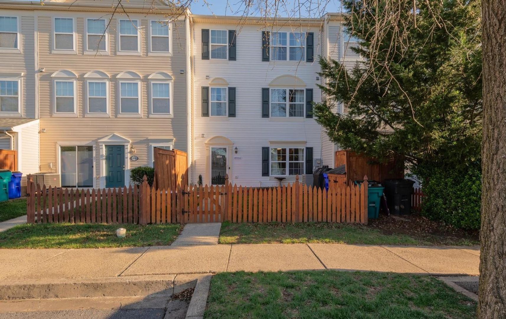 Frederick Townhome: 4904 Whitney Ter