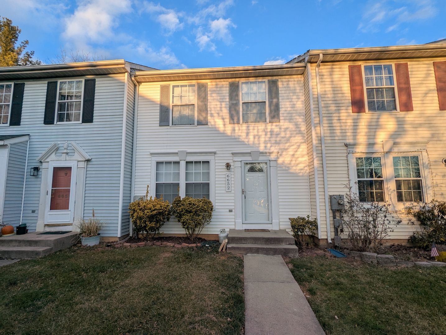 Frederick Townhome: 6652 Canada Goose Ct.