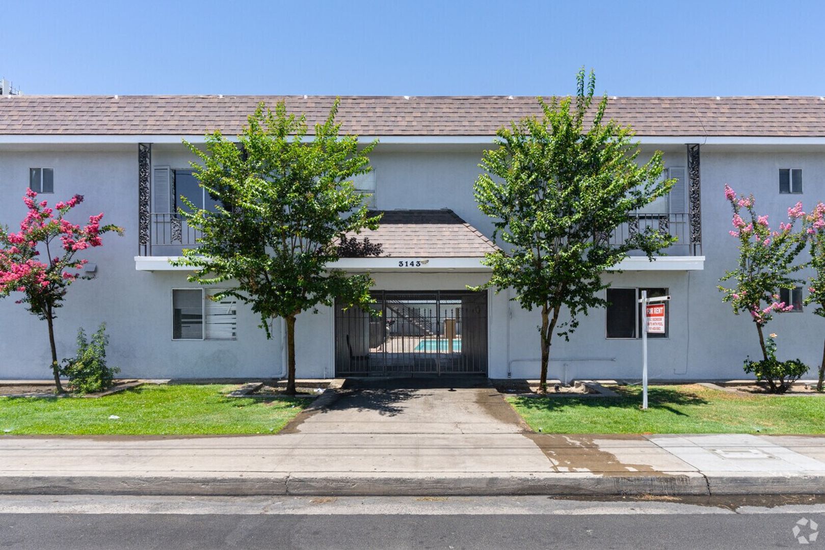 Bakersfield Apartment: 3143 S. H St.