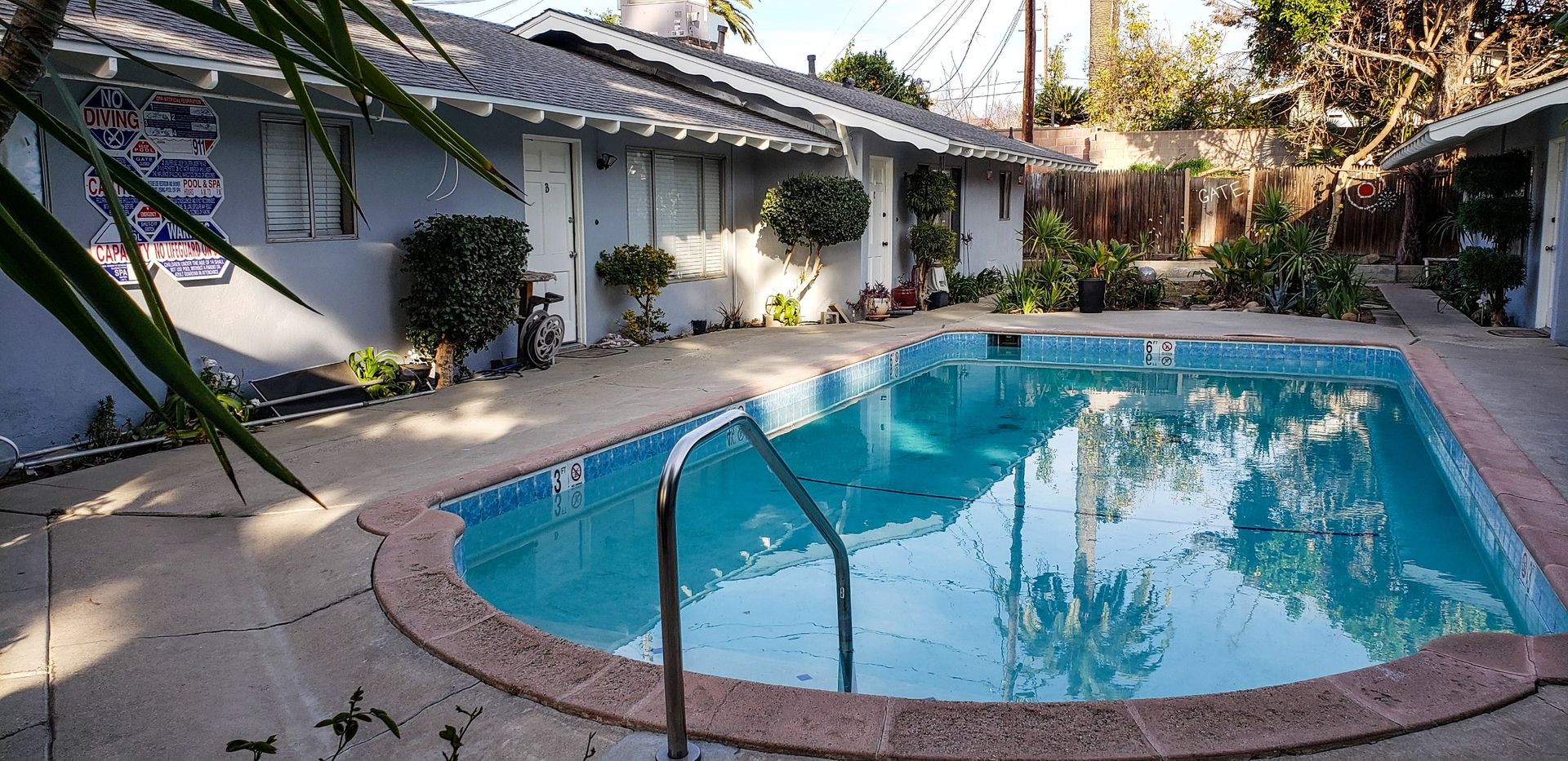 Bakersfield Apartment: 2611 Bishop Drive