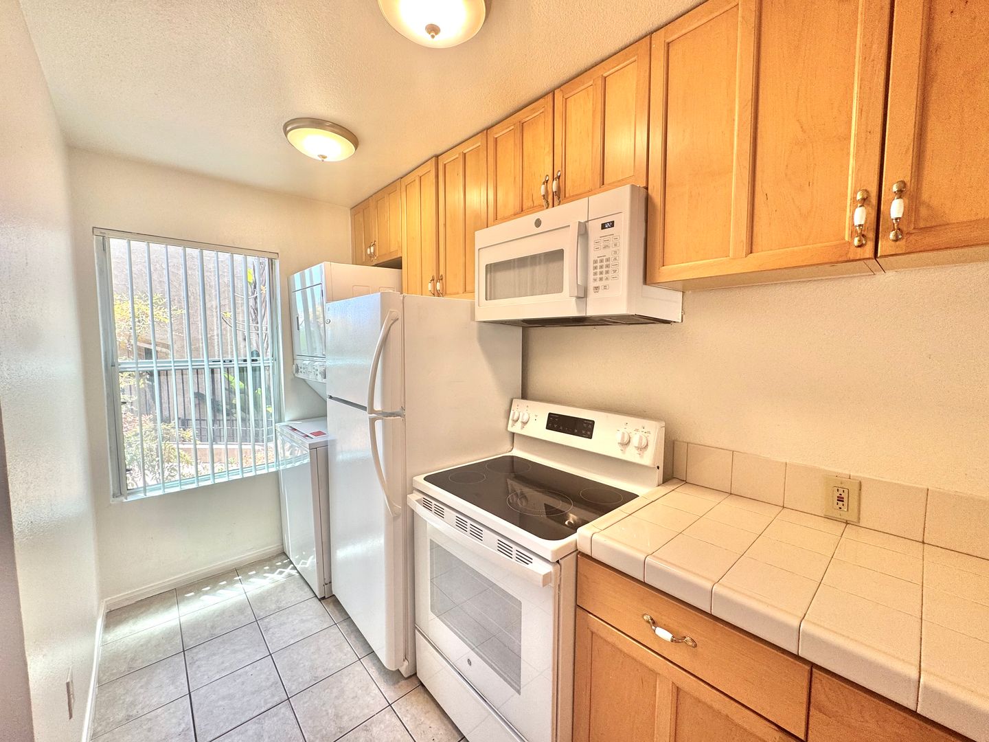 Lemon Grove Apartment: 8110 Lemon Grove Way