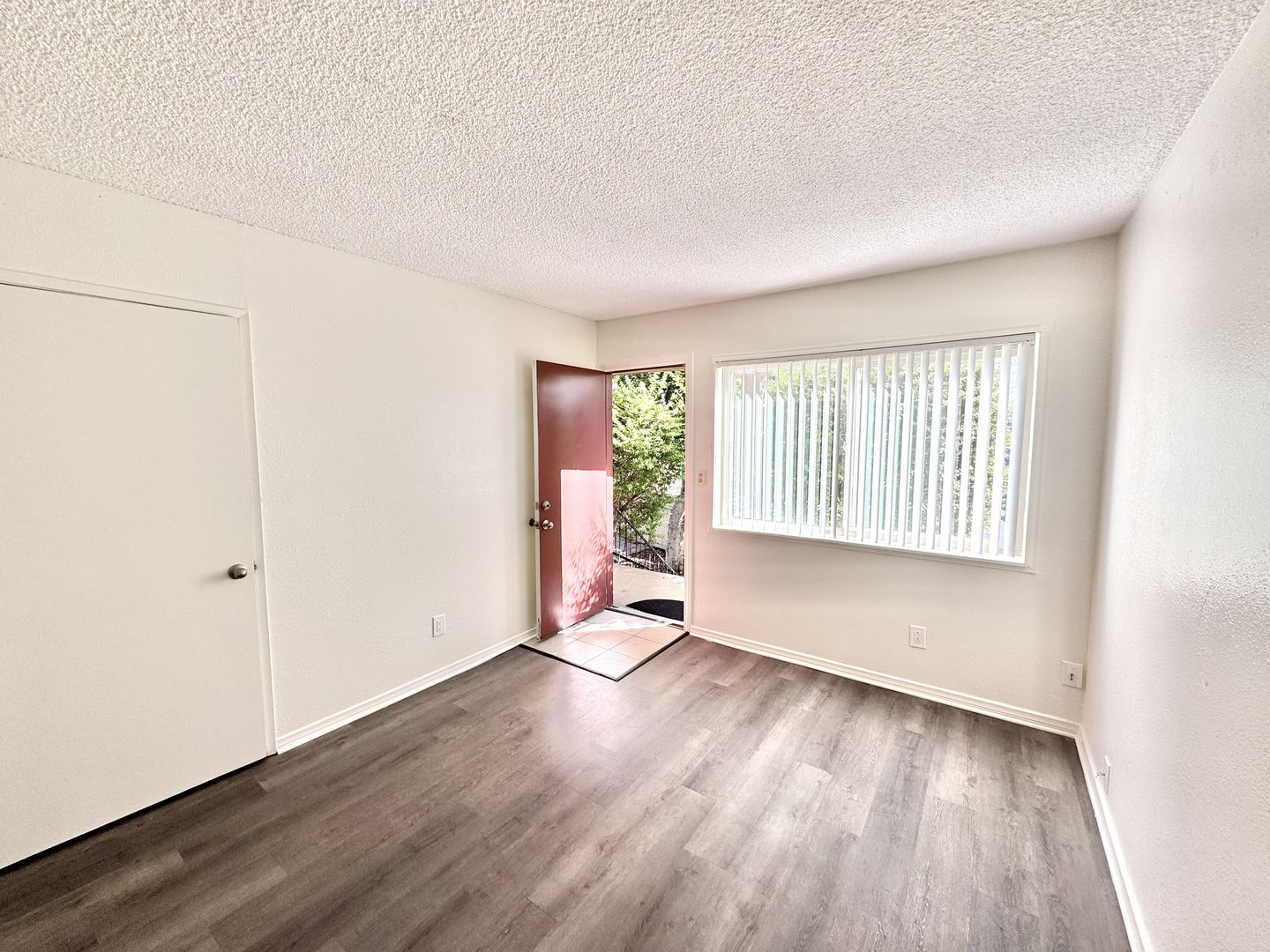San Diego Apartment: 4750-4772 Thorn Street
