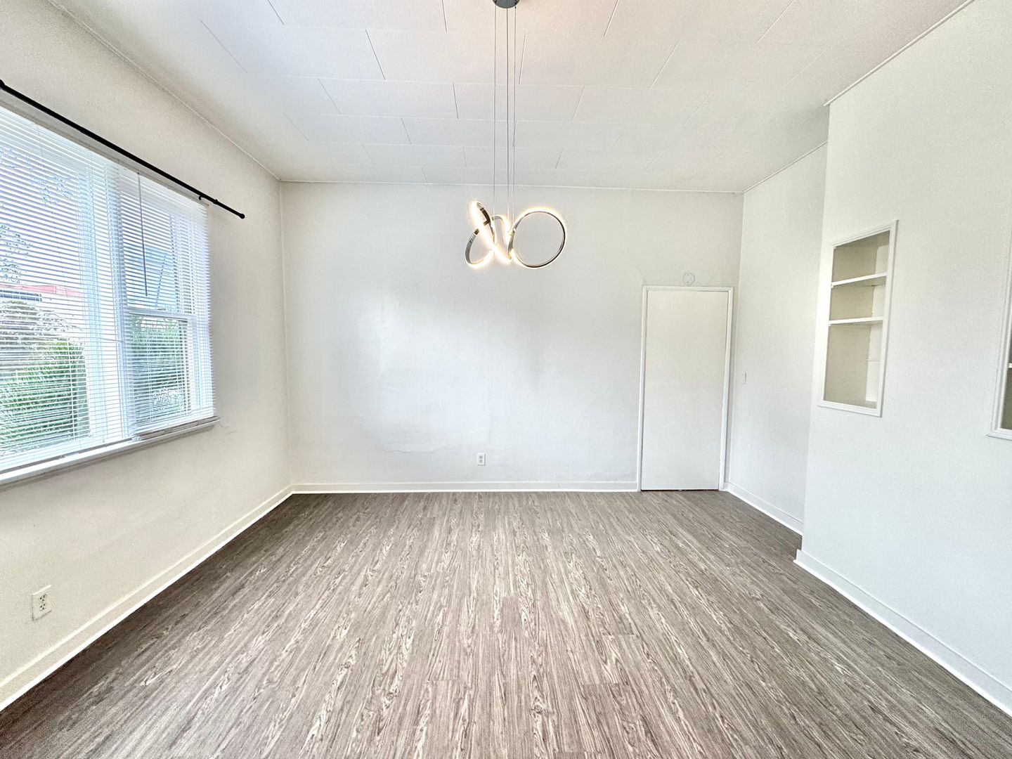 San Diego Apartment: 1721 4th Ave- 402 Date Street