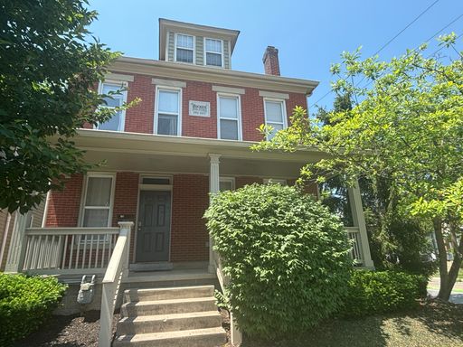 1543 Summit St. – photo 1
