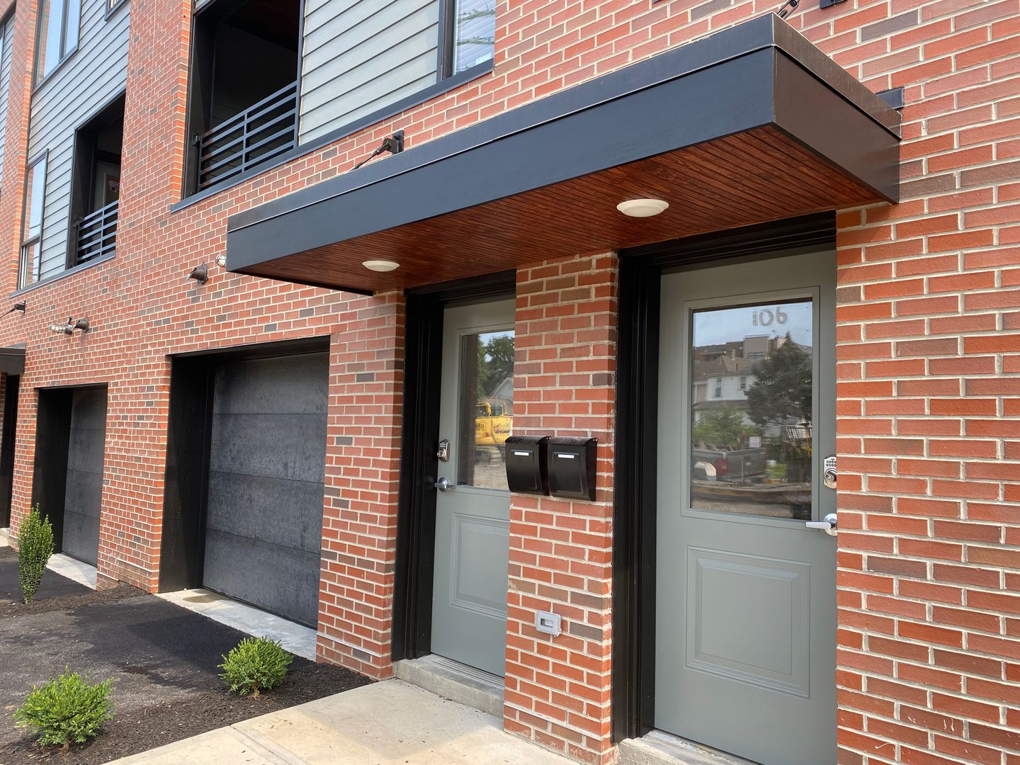 Columbus Apartment: 11th Ave.