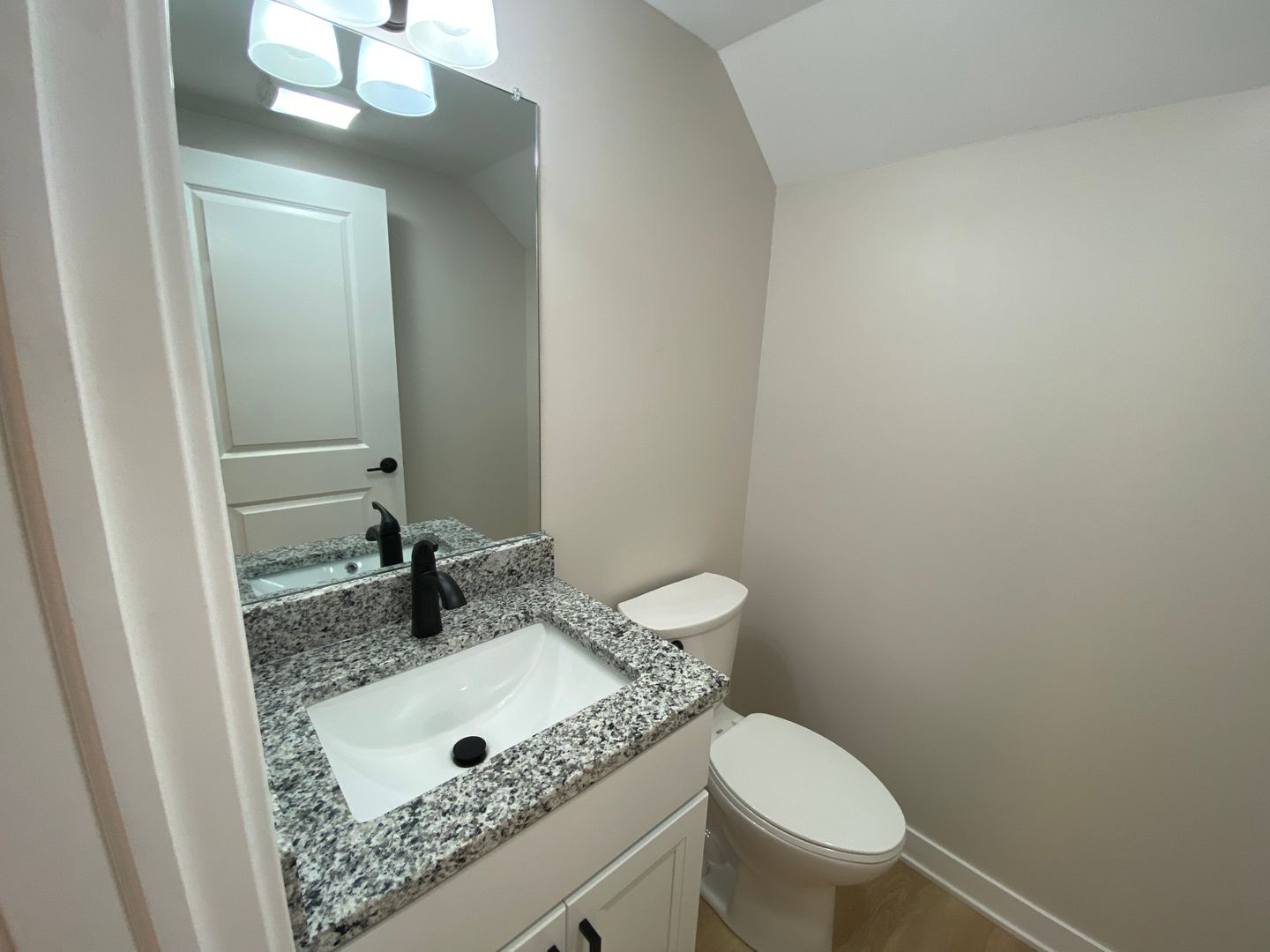 2339 Neil Ave. Apt. B, Columbus, OH 43202