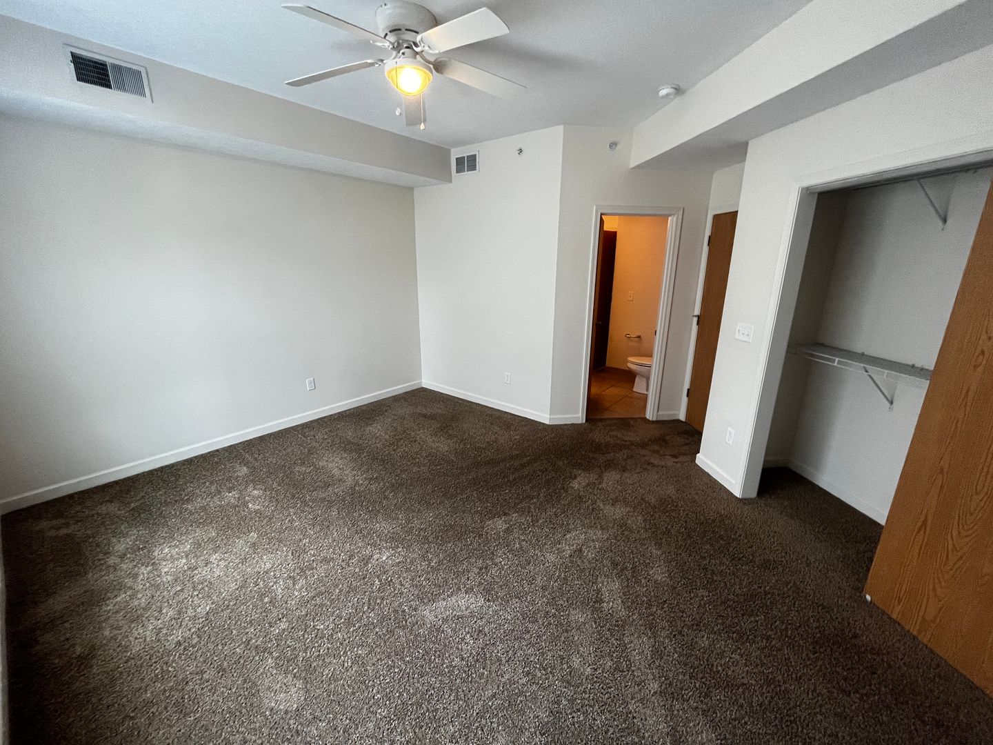 2496 Neil Ave, Columbus, OH 43202