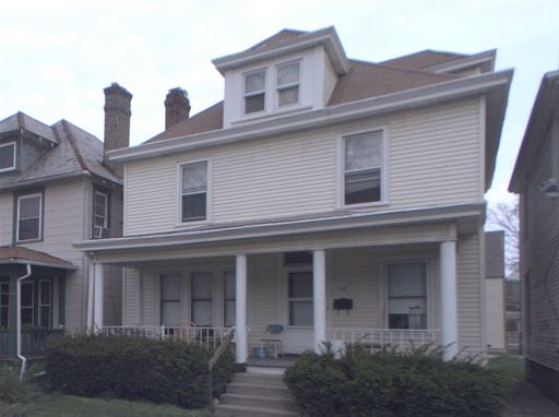 42 E. Maynard – photo 1