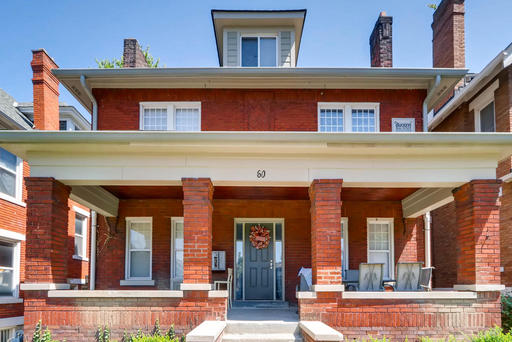 60 E 18th – photo 1