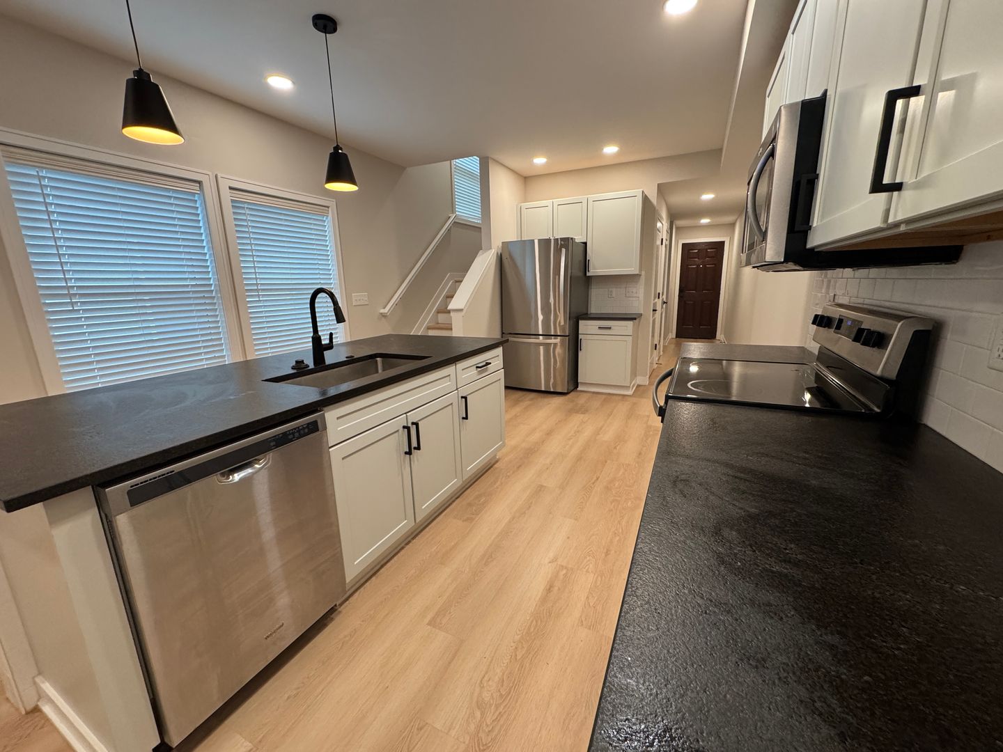 Columbus Apartment: 1234 & 1236 Summit St.