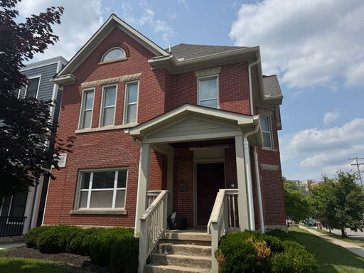 114-116 W. 9th (4 Bedroom) – photo 1