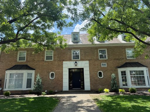 121 E. 15th Ave – photo 1