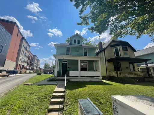35 W. Oakland Ave. – photo 1