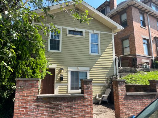 2301 N. High/14 Oakland (1 Bedroom) – photo 1