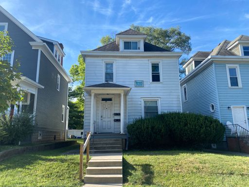 79 W. Oakland Ave. – photo 1