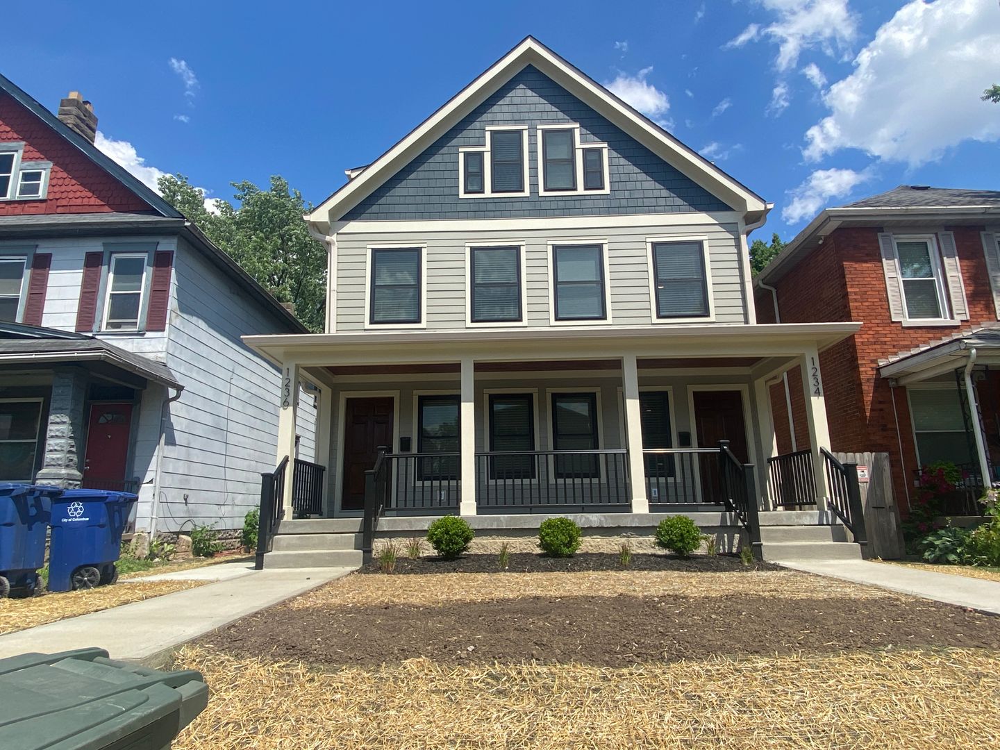 Columbus Apartment: 1234 & 1236 Summit St.