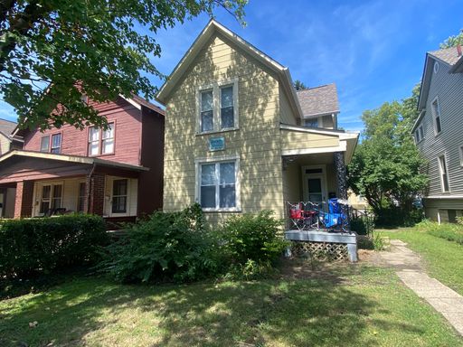 70 W. Norwich Ave. – photo 1