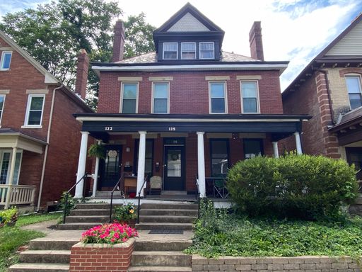 135 W. 8th Ave. (7 Bedroom House!) – photo 1