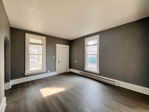 Listing photo thumbnail