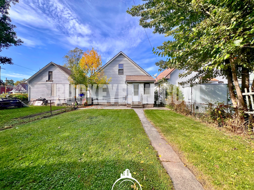 Listing photo thumbnail