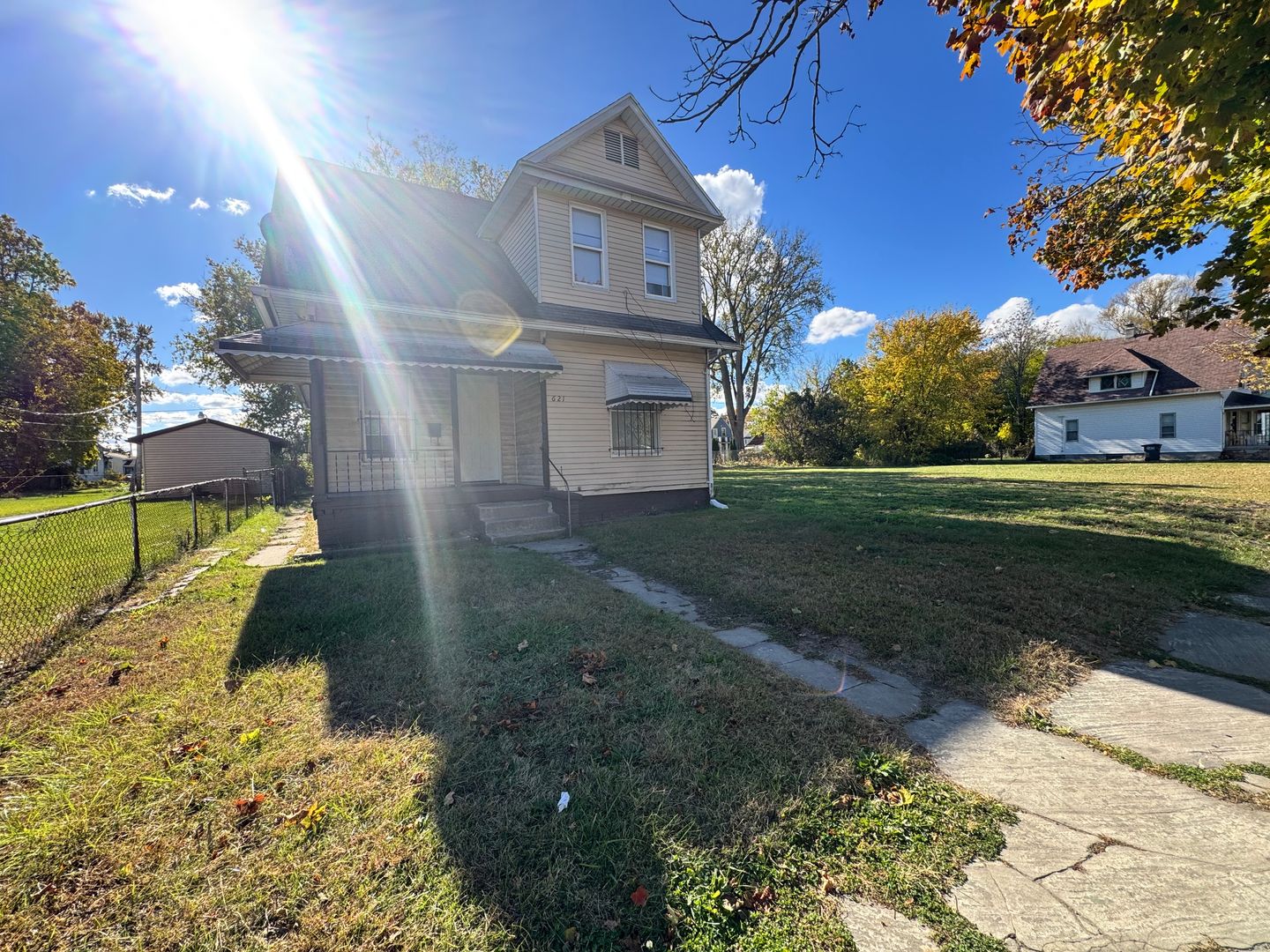 Toledo House: 621 Woodland Ave