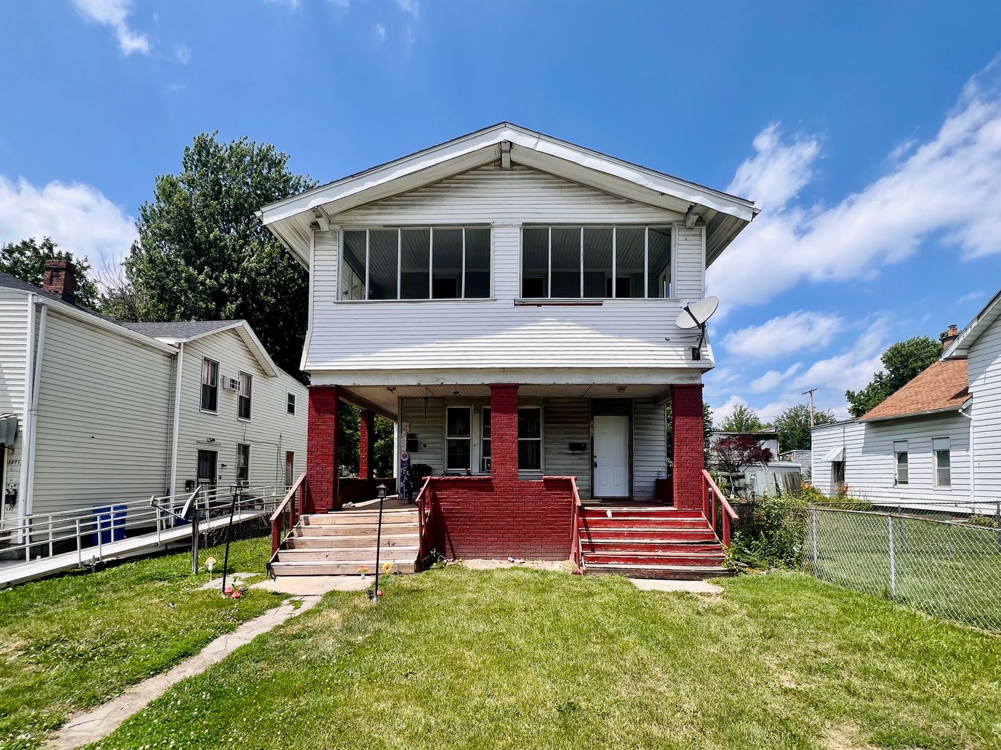 Toledo Apartment: 1419 N Erie St