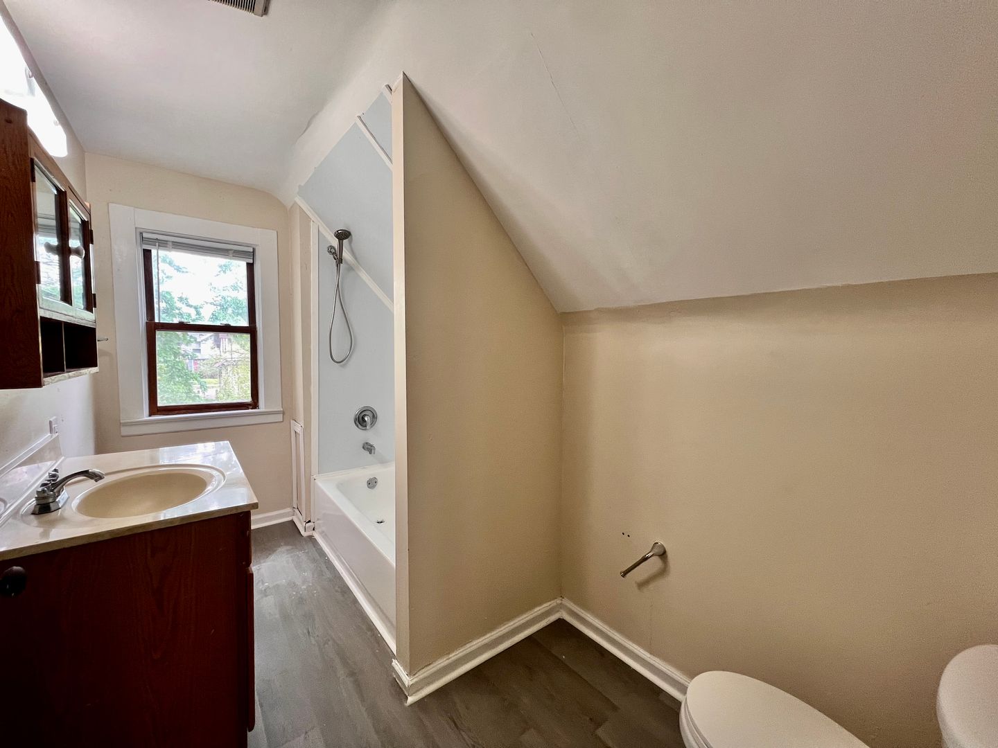 Listing photo