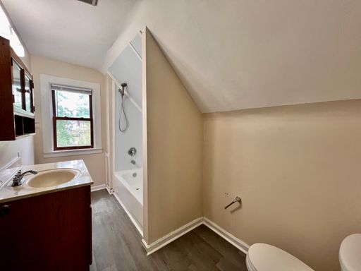 Listing photo thumbnail