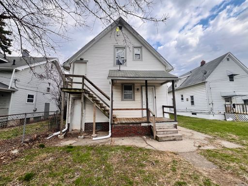 Listing photo thumbnail