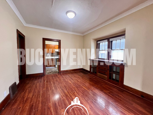 Listing photo thumbnail
