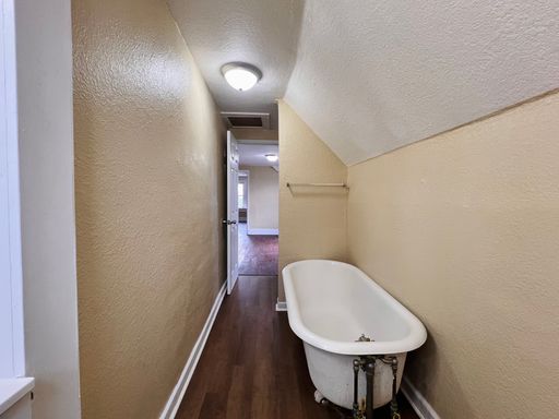 Listing photo thumbnail