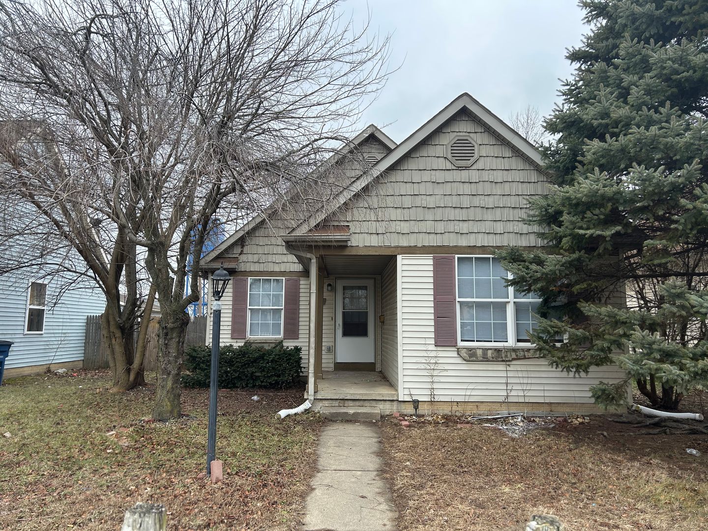 Toledo House: 1306 Elmwood Ave