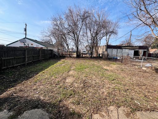 Listing photo thumbnail