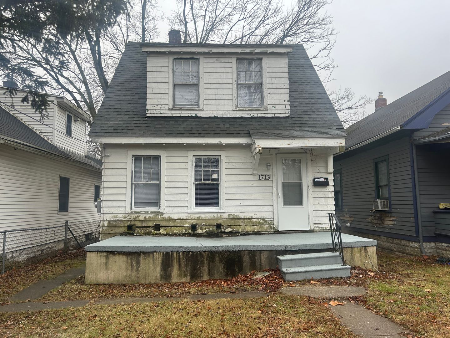 Toledo House: 1713 Ottawa Dr