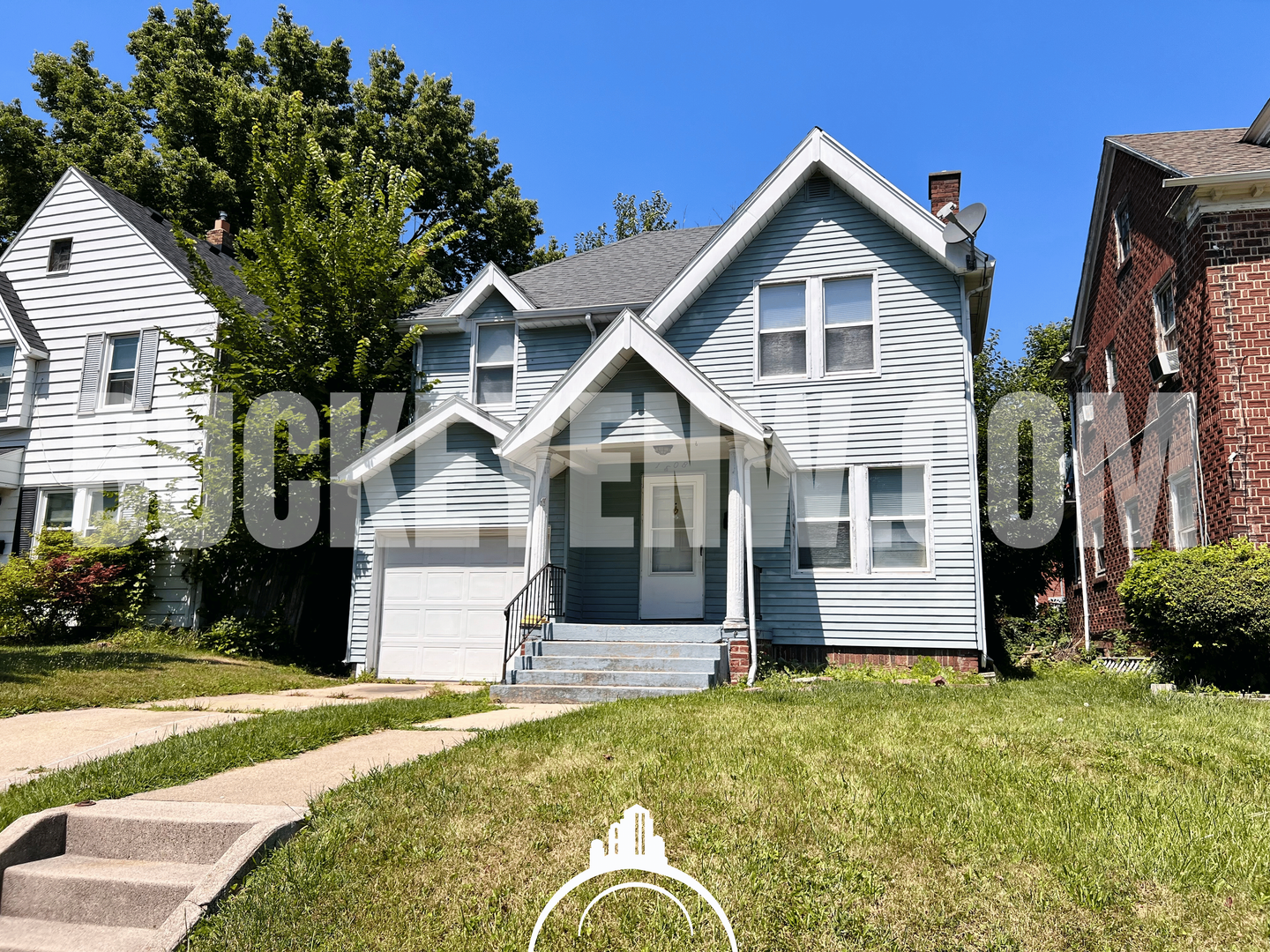 Toledo House: 1308 Thatcher Dr
